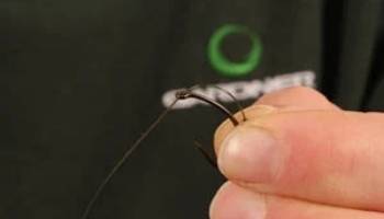 Basic carp rig for beginners step 2 Basic carp rig for beginners step 2