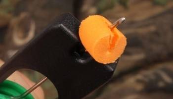 best carp rigs for beginners - zig rig - step 4 best carp rigs for beginners - zig rig - step 4