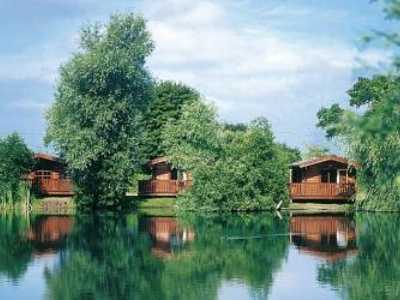 best uk carp fishing holidays - woodlakes park best uk carp fishing holidays - woodlakes park