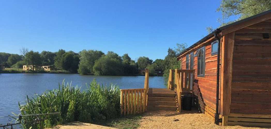 Best Carp fishing holidays UK - Woodlakes Park Best Carp fishing holidays UK - Woodlakes Park