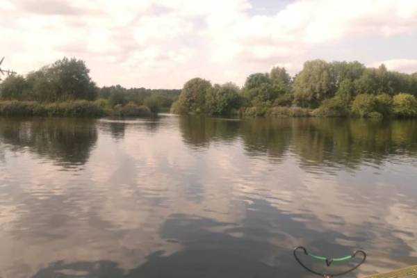 A great feeder fishing swim feeder fishing top swim