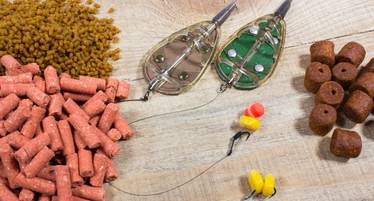 best method feeder hook baits